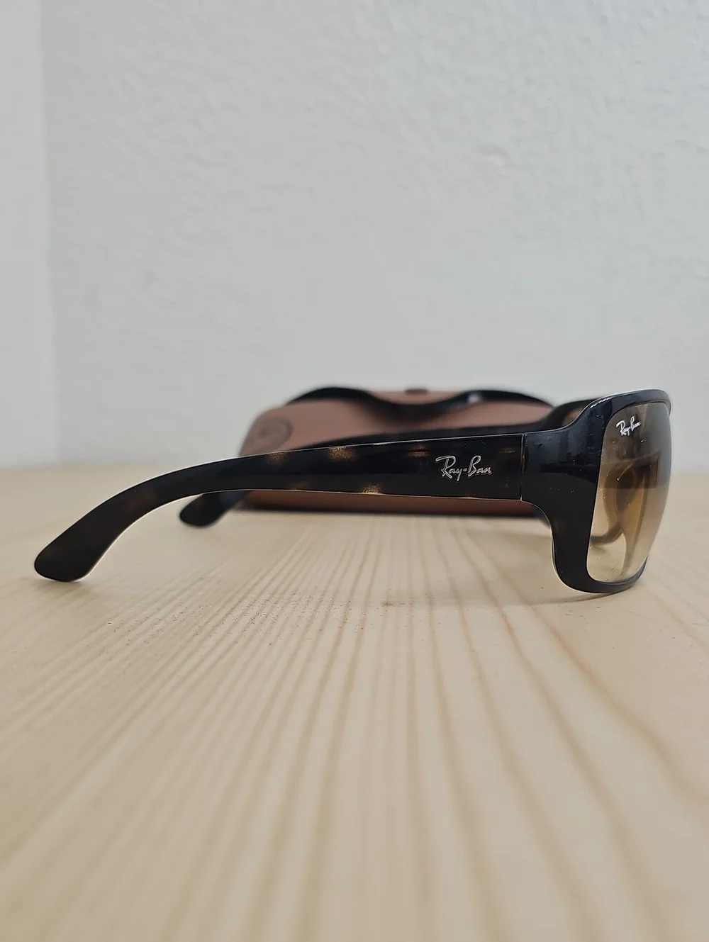 Ray-Ban Women's RB4068 Tortoise Frame Gradient Sunglasses Brown 710/51 60-17